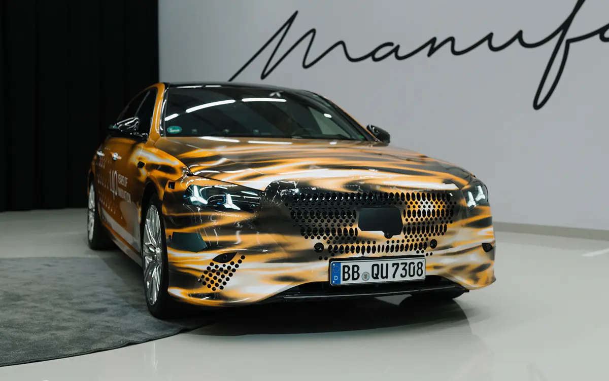 メルセデス・ベンツが新型Sクラスを「チラ見せ」。もはや改良にとどまない「革新」のリニューアル、「メルセデスの良心」がここにある