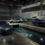 【究極の融合】ポルシェが海を駆ける。新型「ポルシェ仕様」電動ボートと「ヨット仕様」のマカンEVが衝撃デビュー