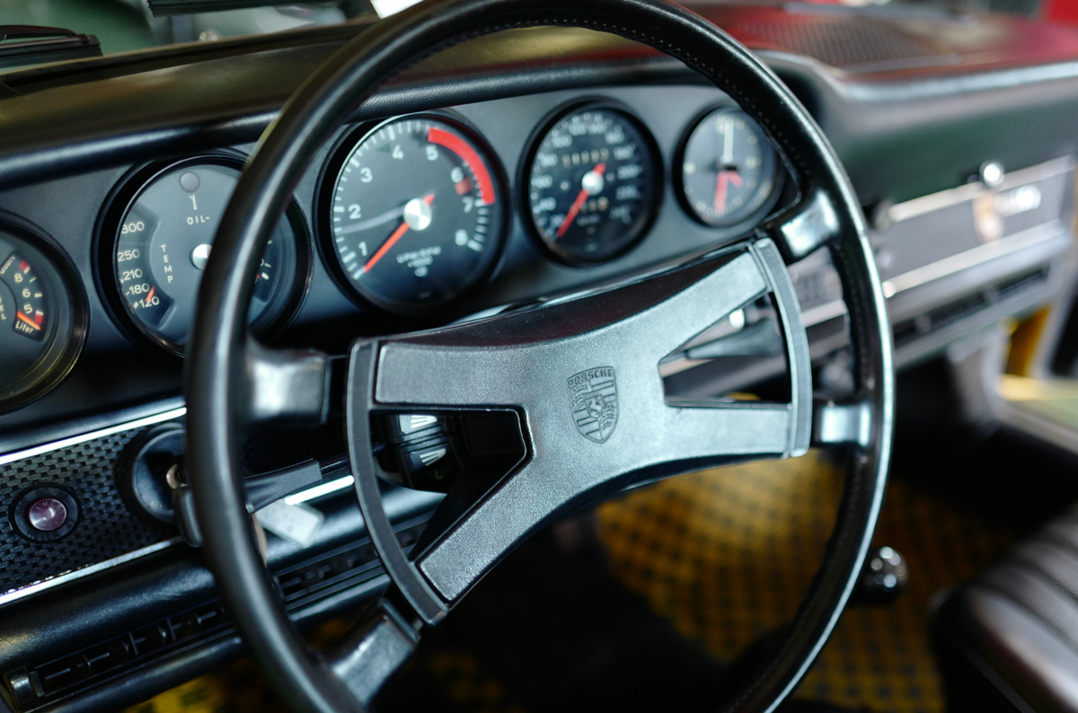 ポルシェの「中央にあるタコメーター」はいつ始まったのか？1953年の550スパイダーに始まる「レーシングDNA」とは