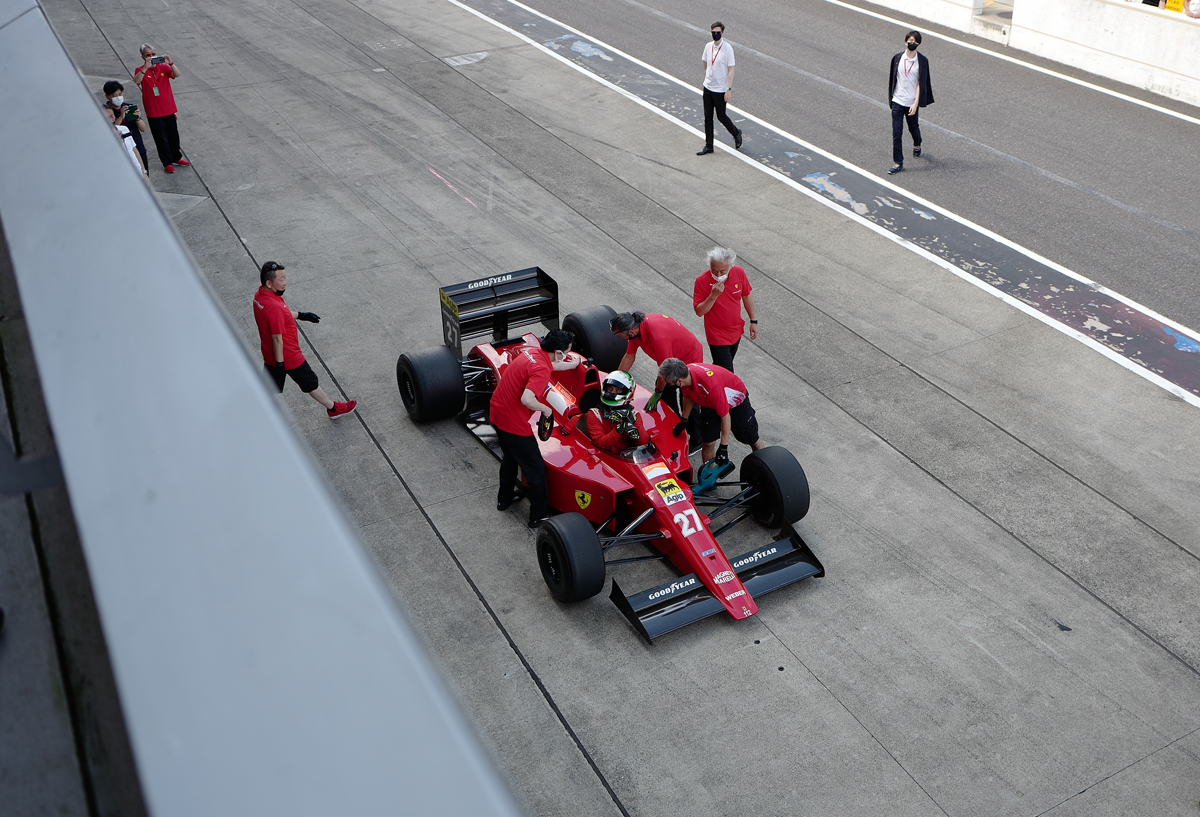 鈴鹿サーキットが「路面張替えに際し」これまでの数々のF1マシンやレーシングカーが走ってきた「これまでの路面」を一部販売すると発表