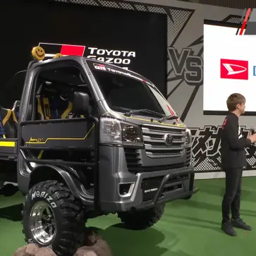 まんまと騙されたな・・・。東京オートサロンでのトヨタ「ミドシップ2シーター」はMR2ではなく「軽トラ」。壮大な“釣り”と、その後の意外な展開について