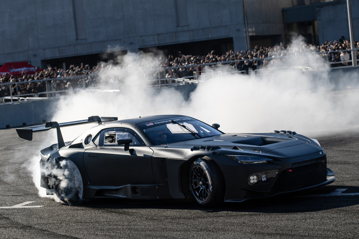 GR GT / GR GT3がデモランを披露。「意外とサウンドが控えめ」との声多数。なお日本だとGRガレージにて販売、ただし価格と発売時期、販売方法は「未定」