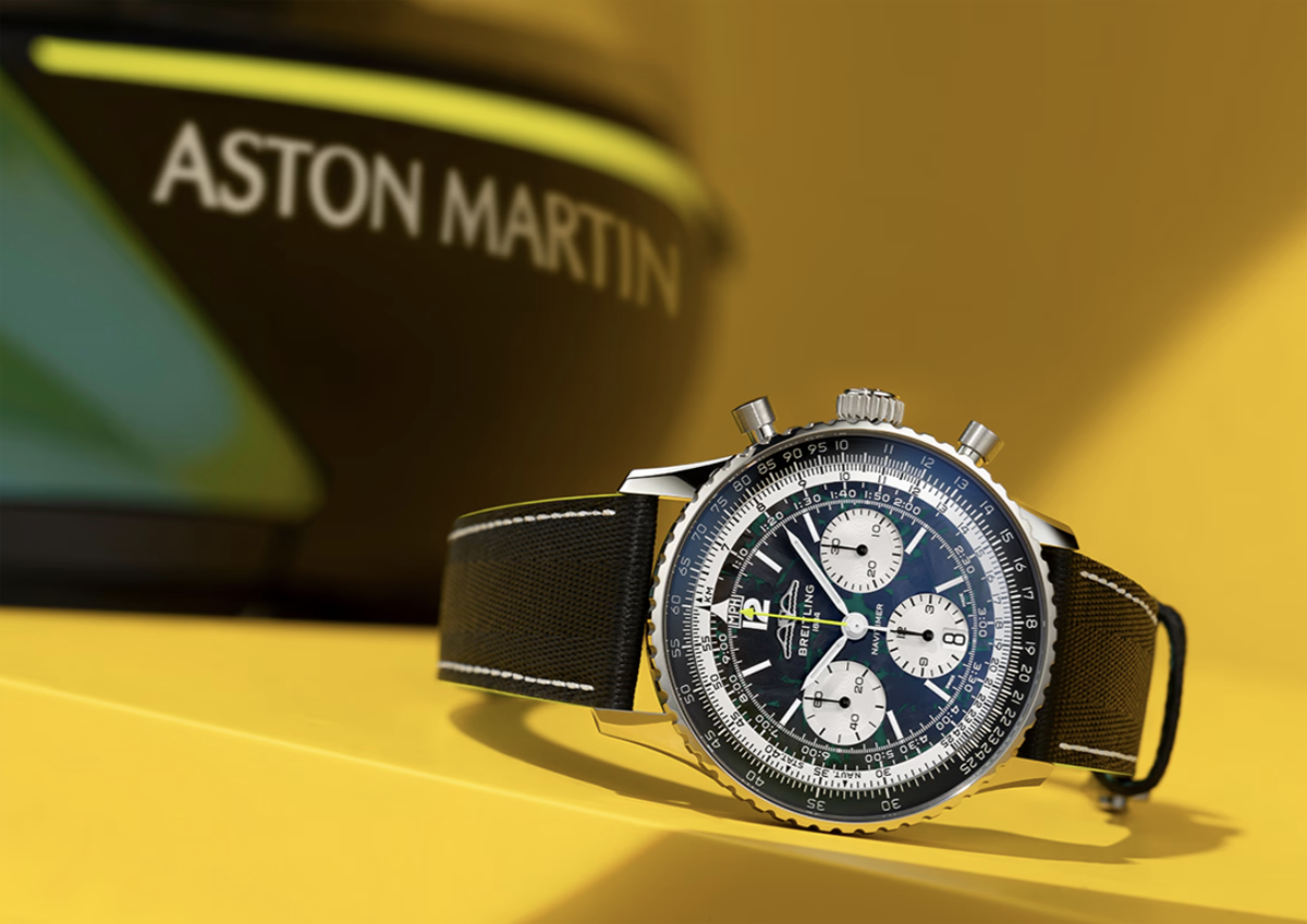 ブライトリングがアストンマーティンF1との契約を締結。イキナリ特別仕様のナビタイマーB01が登場、これまでのコラボ腕時計とは熱量が違う