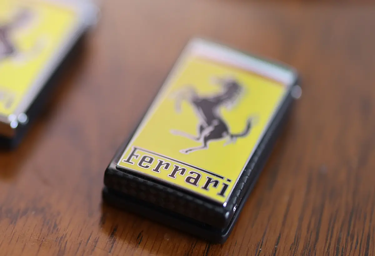 フェラーリが「チャレンジ・ストラダーレ」を復活させる？296GTBベース、ハイブリッドを捨てるという“究極の選択”が実現か