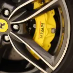 フェラーリとブレンボが「最強の絆」を更新。2026年からF1・WECでの提携を拡大すると発表。市販車へのフィードバックにも期待