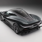 ハイエンドカーのライティングに革命？ランザンテ「95-59」には世界初のレーザー照明が採用、「薄さ2ミリ」さらに自在に形状を変更可能