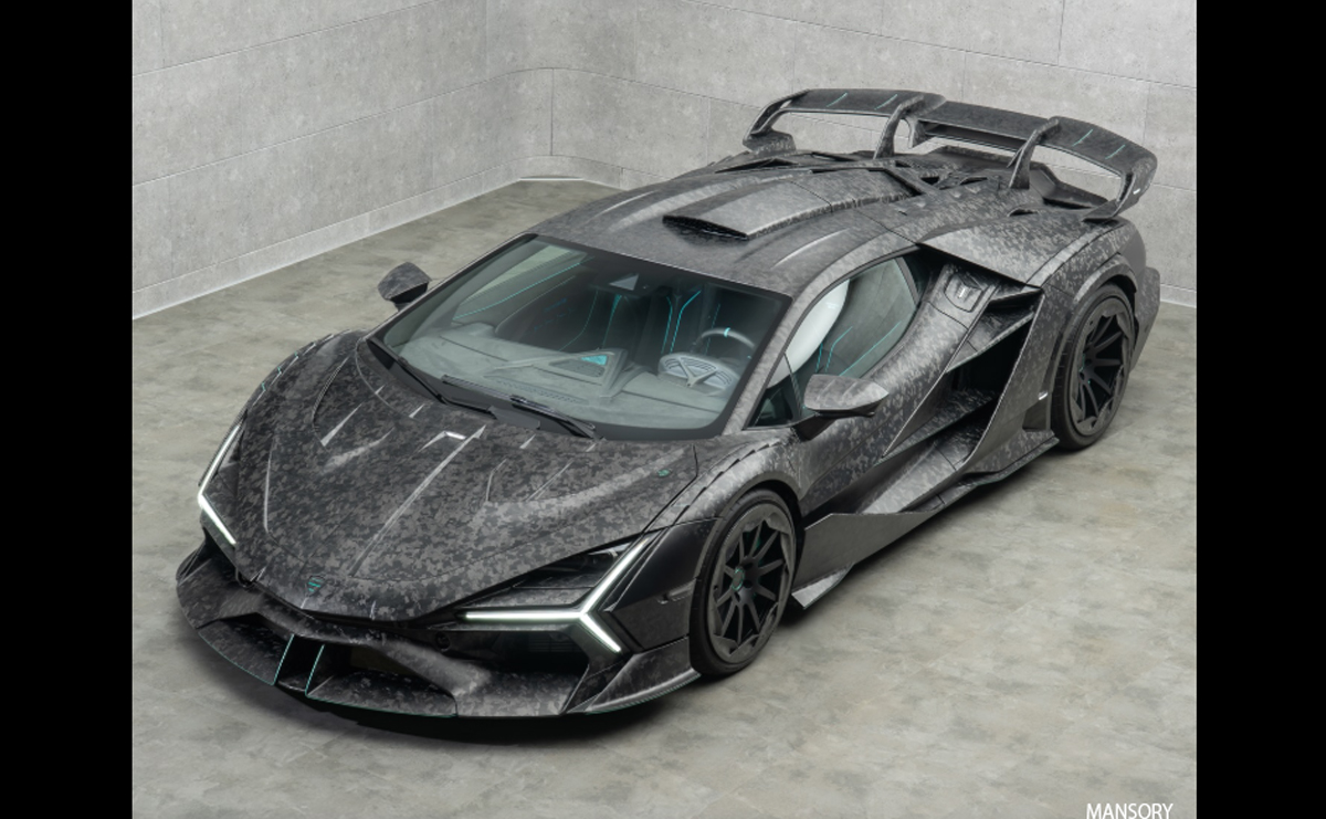 マンソリーがランボルギーニ・レヴエルトのコンプリートカー「カーボナードX（Carbonado X）」最新作を発表。内装には「ダマスカス鋼」風素材