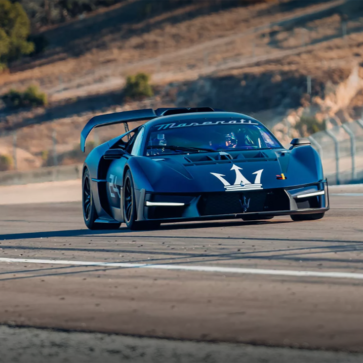 マセラティ「MCエクストレーマ」初号機がオークションへ→開催中に謎の削除→マセラティと出品者双方がコメントを出す事態に