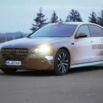メルセデス・ベンツが放つ「究極のロボタクシー」が凄い。Sクラスが”運転手なし”で走る時代の幕開け、「なぜSクラスでなければならないのか」
