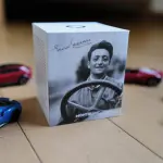 今日のフェラーリ納車待ち。やはり「パープル」関連製品が自宅に増加中、「エンツォ・フェラーリのパープルのインク」を買ってみた