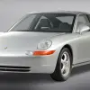 【幻のV8セダン】パナメーラの20年前に考えられた4ドアポルシェ「989」。後のカイエン、パナメーラへ繋がる「執念の物語」とは