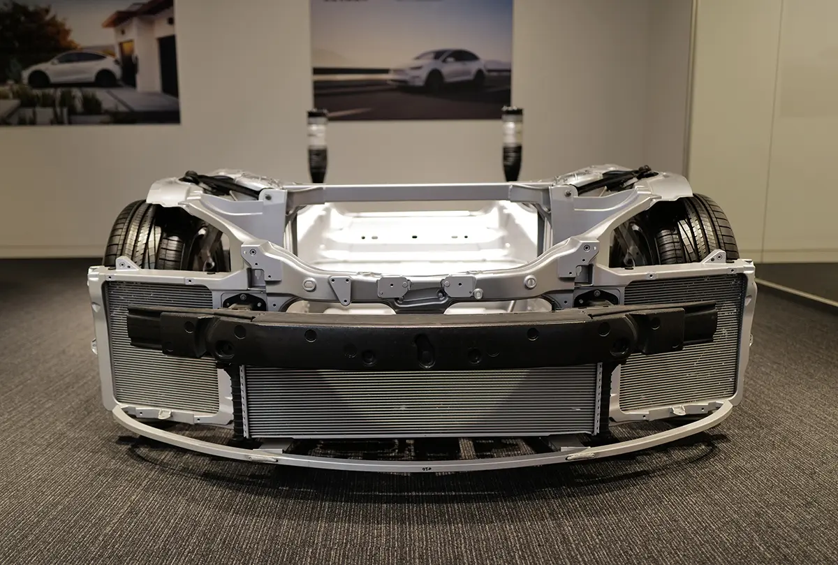 EVのモーター構成を完全解説。シングルから究極の「クワッド」まで、モーターの数で走りはどう変わるのか？そしてモーターのガソリンエンジンに対する優位性とは