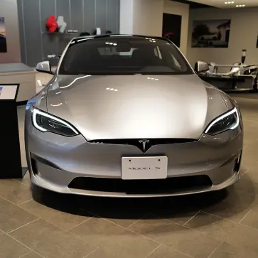 【さらば伝説】テスラ「モデルS」が2026年に引退。自動車業界を激変させた10の革命、いまなおすべてのEVに息づく存在感とは