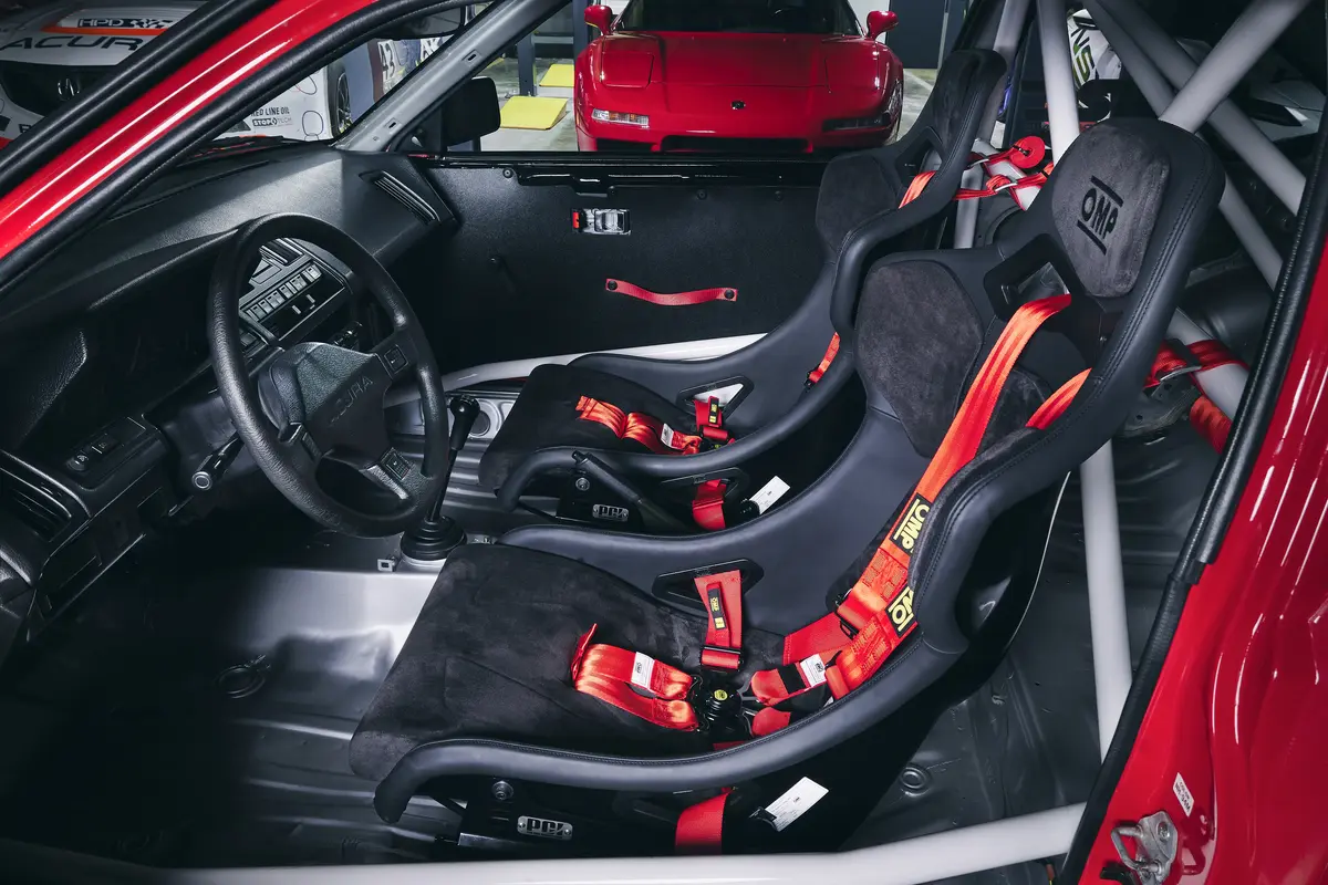 ホンダが復刻した初代（アキュラ）インテグラのレーシングカー（インテリア）