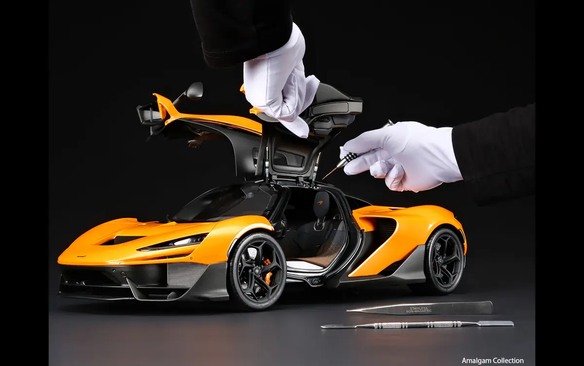 【驚愕】373万円のミニカー。アクティブエアロが動く「マクラーレンW1」1/8モデルがスゴかった。さすが新車のGR86以上の値段だけはある【動画】