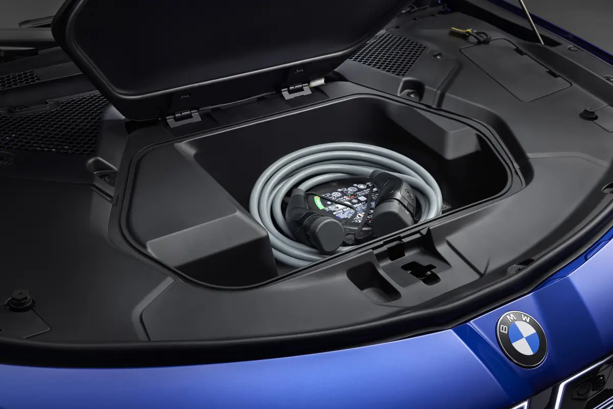 BMW i3のエクステリア〜フロントトランク