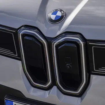 BMW iX3「ノイエクラッセ」の公式画像~フロント グリル