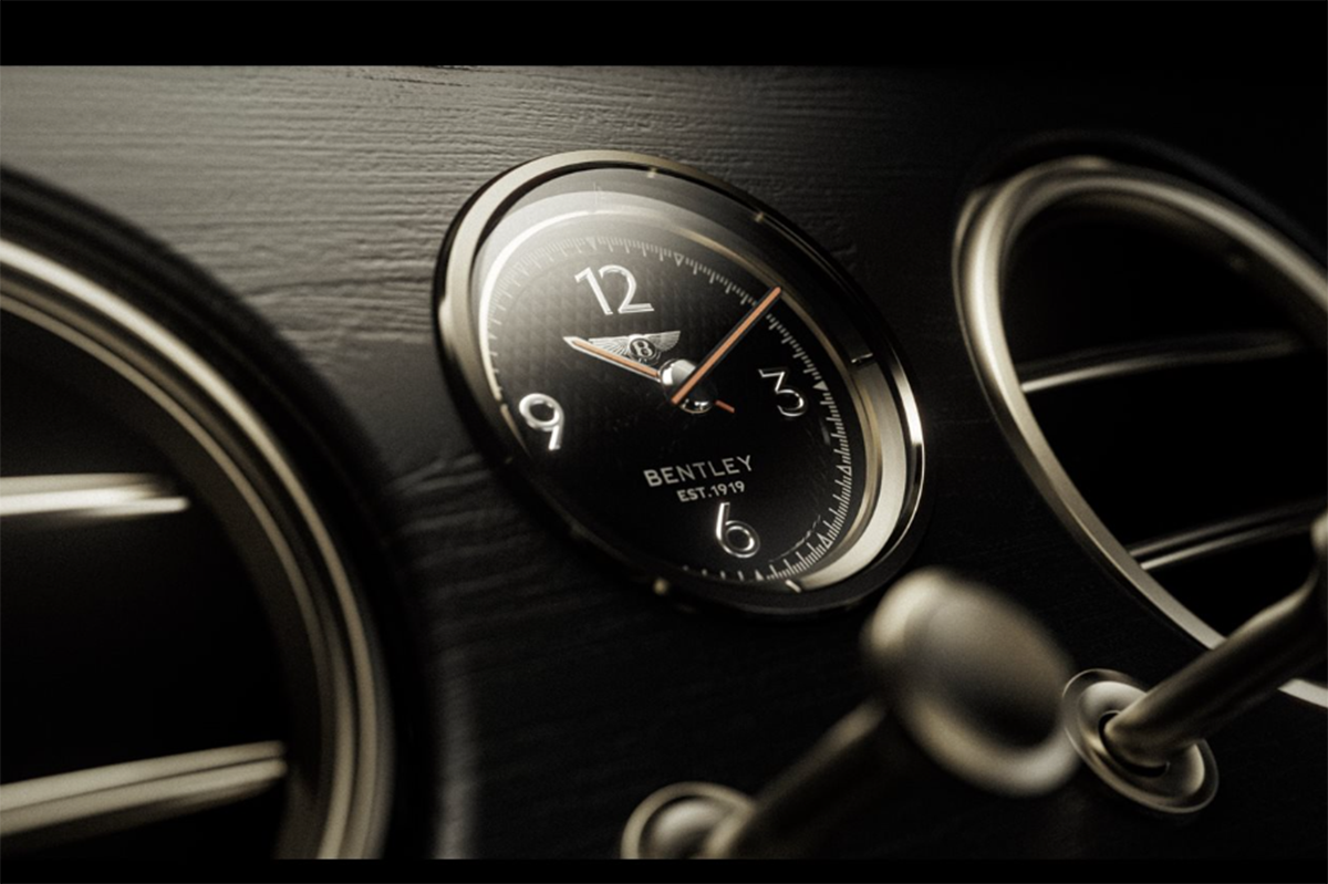 ベントレー・ヴィルトゥオーゾ・コレクション～NEIM製高級オーディオを搭載したコンチネンタルGTのインテリア～ダッシュボードクロック