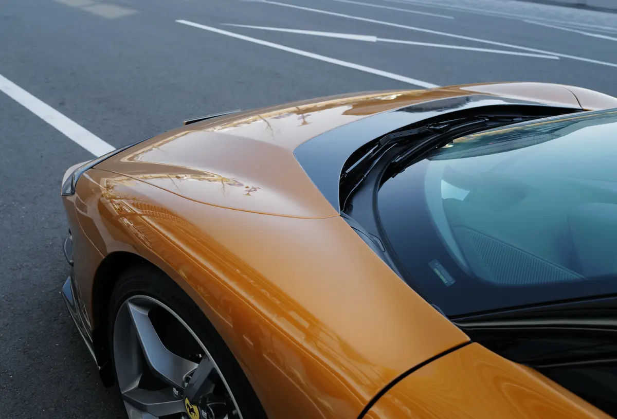 フェラーリ849テスタロッサのフロントフード