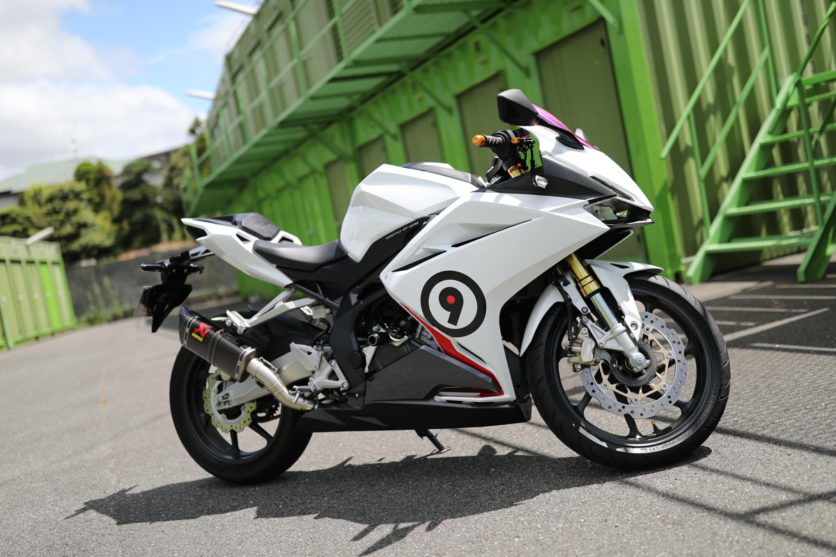 ホンダCBR250RRの全景