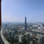 マレーシアはクアラルンプールにてKLタワーの展望台からの眺め（グラスボックス）