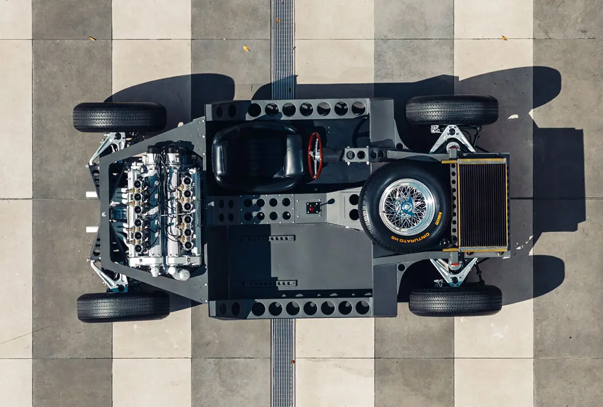 ランボルギーニ・ミウラ「60周年記念イベント」にてミウラのローリングシャシー