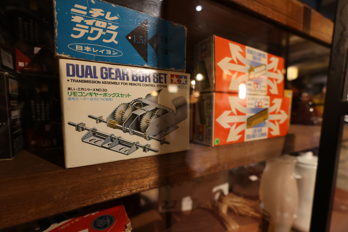 マレーシア クアラルンプールの「奇妙な」書店、BookXcess RexKLの館内