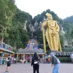 マレーシア クアラルンプールにあるバツー洞窟にて（仏像）