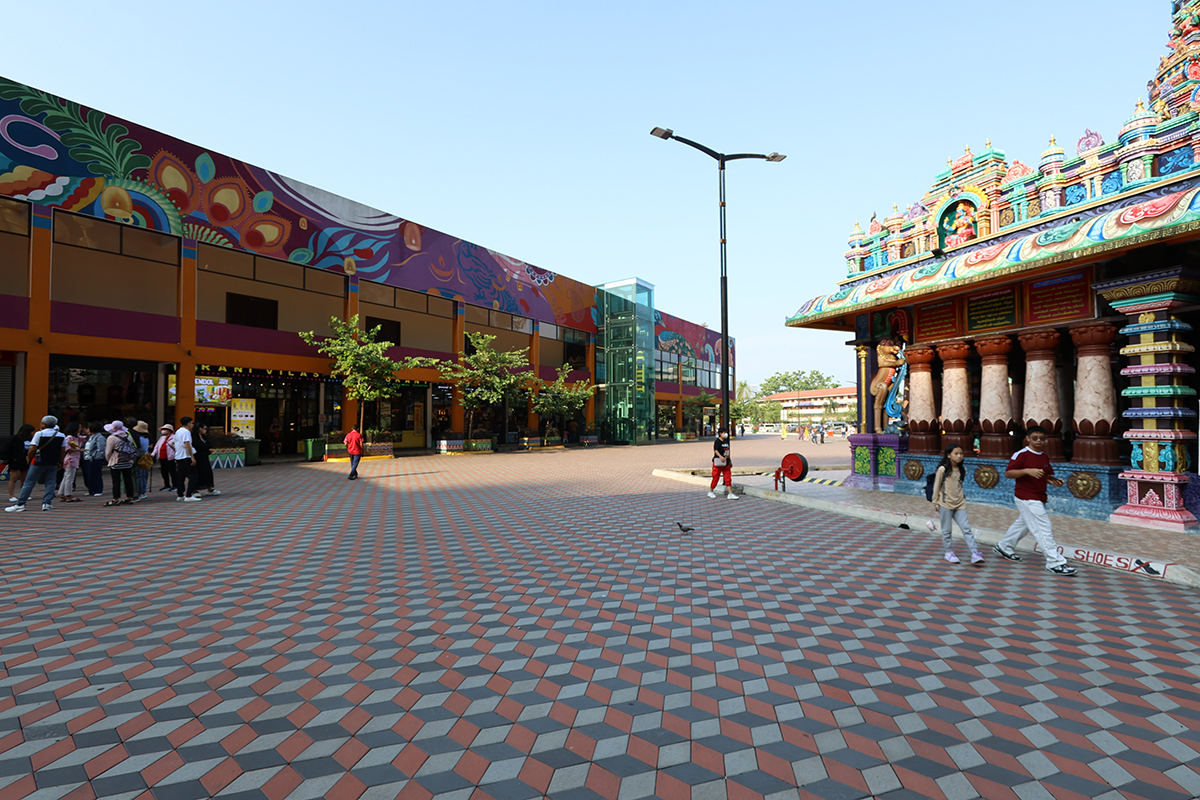 マレーシア クアラルンプールにあるバツー洞窟にて(売店)