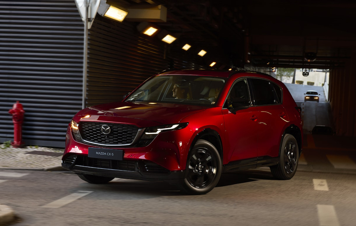 マツダが新型CX-5に「ロードスターの足回り」を移植？「SUVなのにハンドリングを向上させた」ノウハウとは