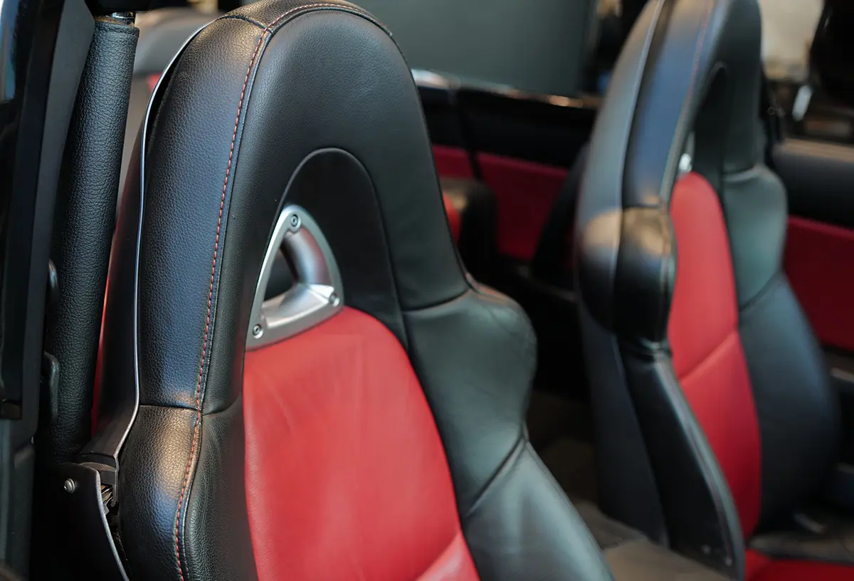 マツダRX-8「コンバーチブル」のインテリア（シート）