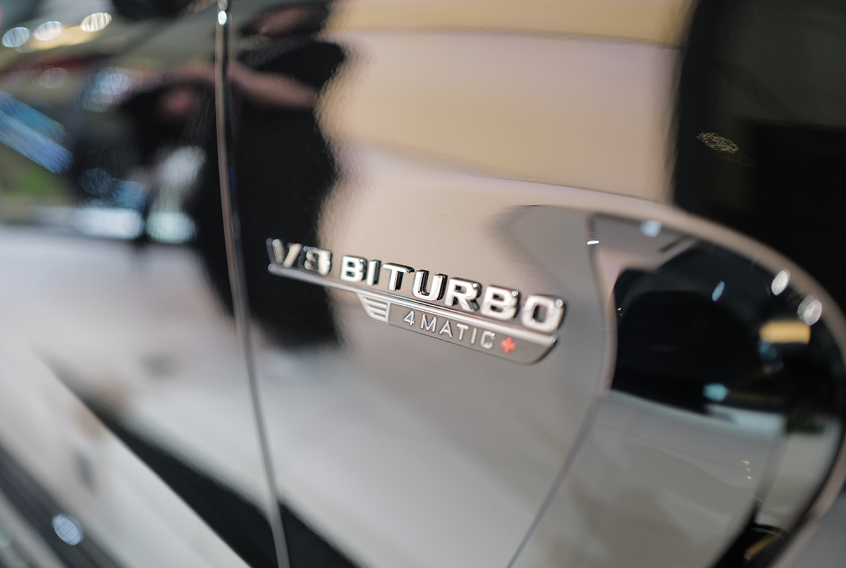 メルセデスAMG GT 63 Proのサイドバッジ(V8)