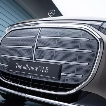 メルセデス・ベンツVLEの「巨大グリル」