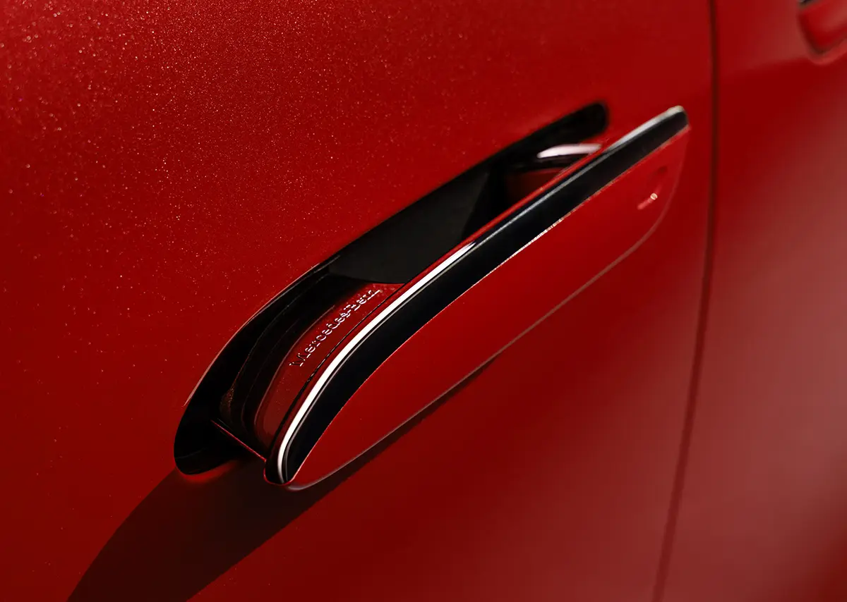 メルセデス・ベンツVLEのドアハンドル