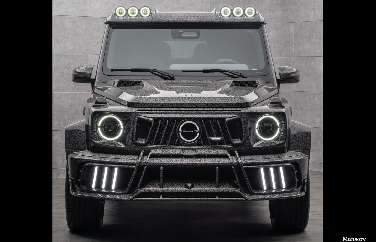 マンソリーのカスタムによるメルセデス・ベンツGクラスのカスタムカー「P820」正面