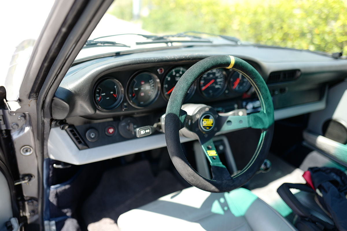 ポルシェ930ターボ(初代911ターボ)のインテリア