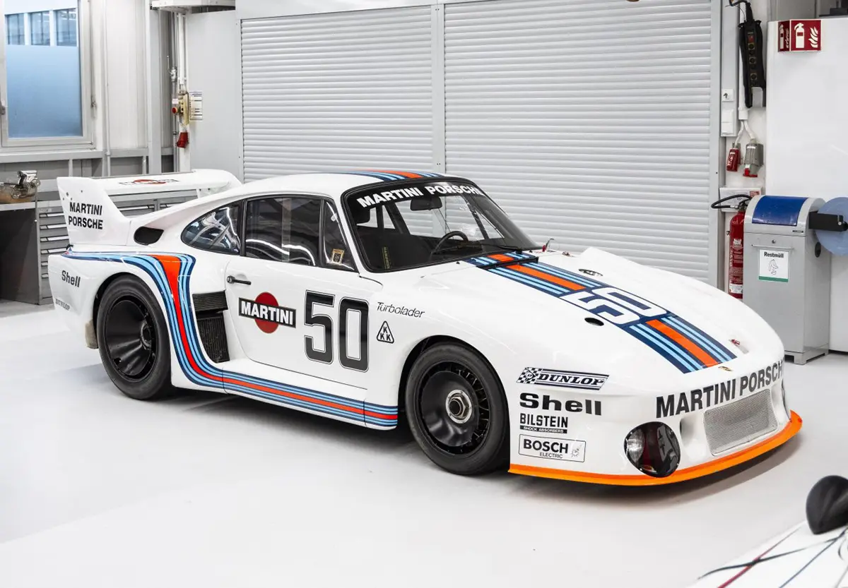 ポルシェ935(レーシングカー)のフロントサイド