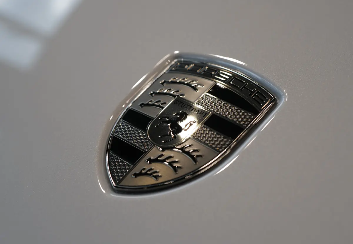 ポルシェのエンブレム（クレスト）～ターボナイト