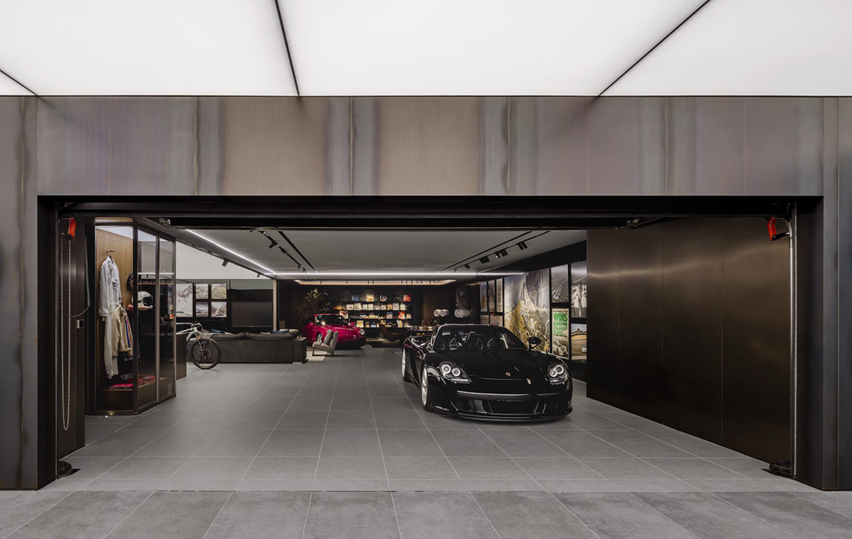 ポルシェ・デザイン・タワー「バンコク」のガレージ