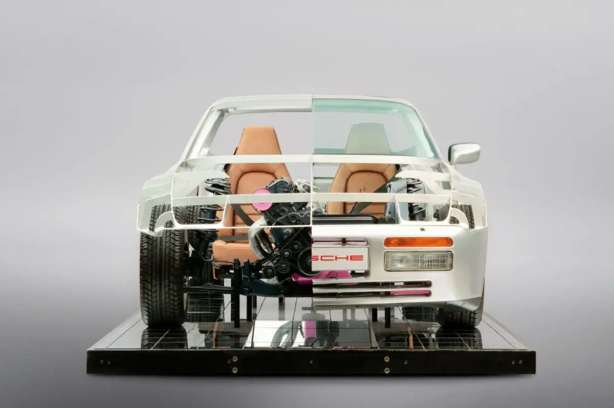 ポルシェ「トランスアクスル」レイアウトのスケルトン構造(フロント)