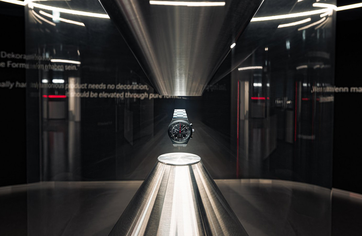 ポルシェデザインによる新しい「ウォッチファクトリー」にて製造工程