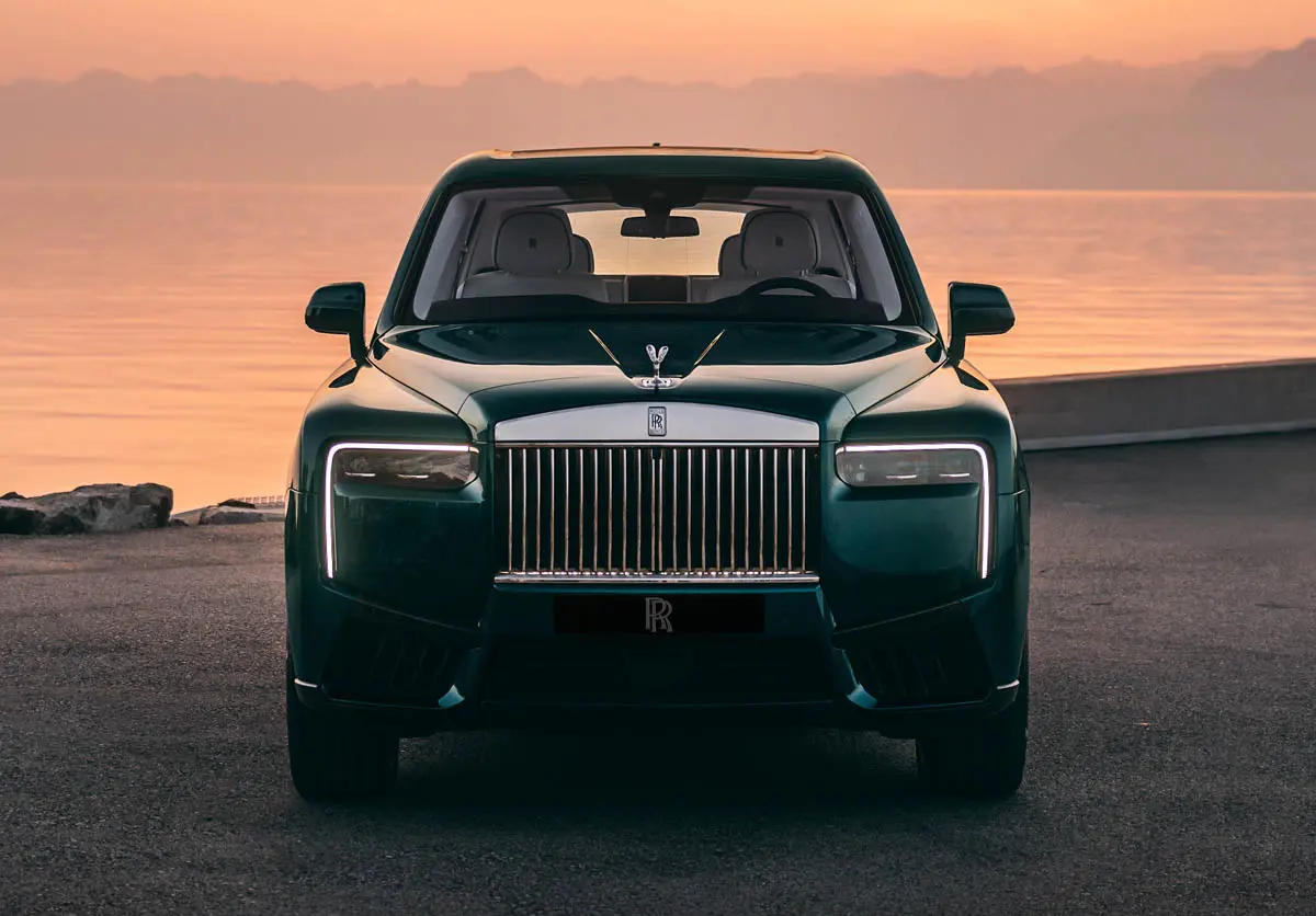 ロールス・ロイス・カリナン「ヨッティング」のエクステリア〜フロント正面