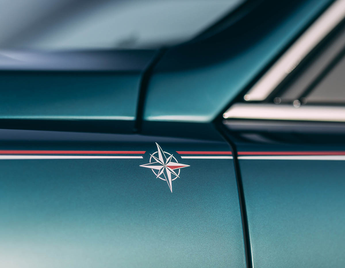ロールス・ロイス・カリナン「ヨッティング」のエクステリア〜コンパスとコーチライン