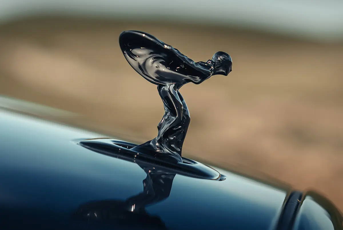 【祝10周年】ロールス・ロイス「ブラック・バッジ」が切り開いた“反逆”のラグジュアリー。その軌跡と未来とは