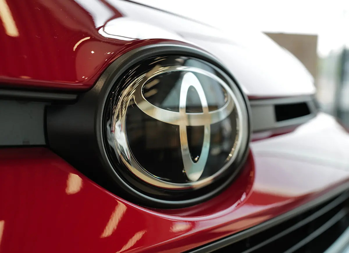 日本でのこの10年、カローラはなんと40%もの価格上昇、一方で賃金上昇は10%にとどまり「国民車」が高嶺の花になったという事実