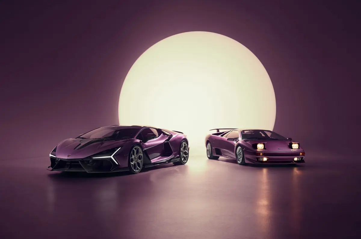 ノビテックがカスタムした「パープルの」ランボルギーニ・レヴエルトとディアブロ