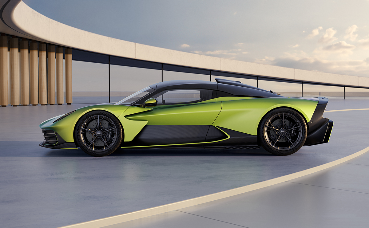 アストンマーティン・ヴァルハラのサイドビュー(停止、グリーン)