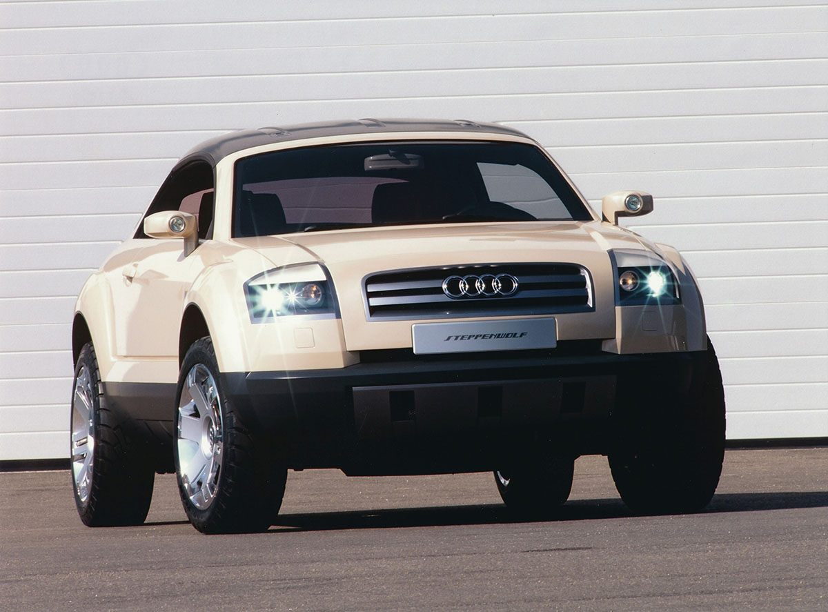 アウディのコンセプトカー「ステッペンウルフ」、静止状態、フロント