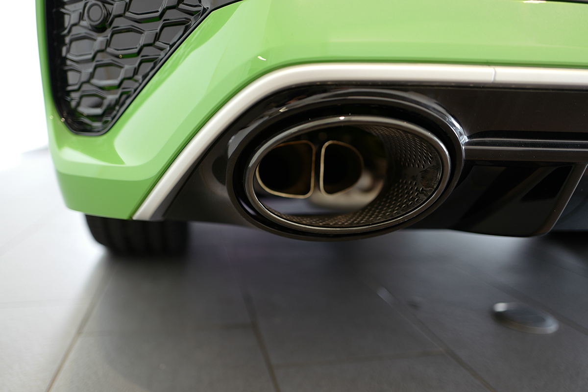 アウディRS3(グリーン)のテールパイプ