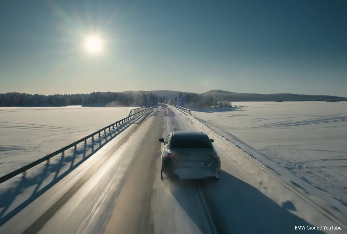 新型BMW 3シリーズ（ガソリン版）のテスト風景